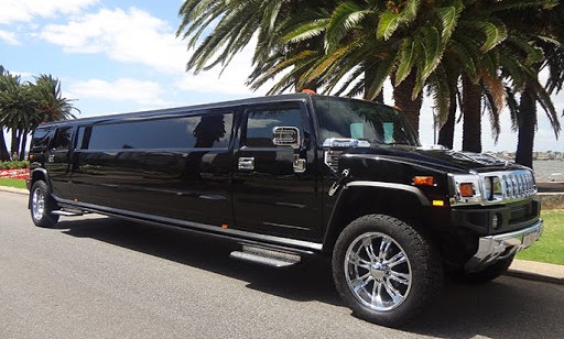 Hummer Limo exterior